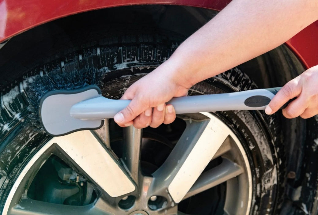 ProElite Wheel Well Cleaning Brush