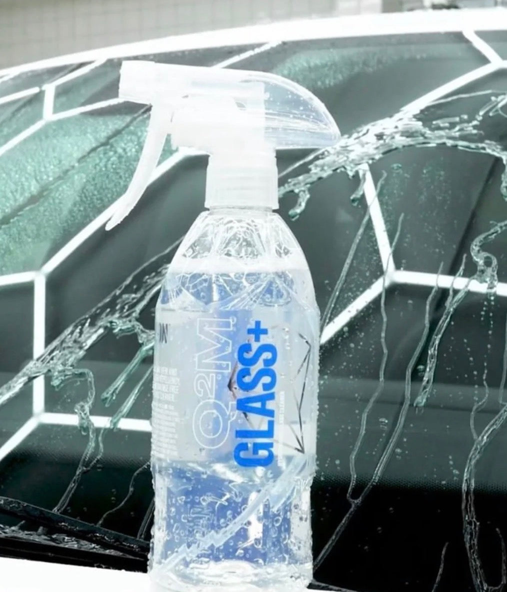 GYEON Q²M GLASS PLUS Hydrophobic Glass Cleaner